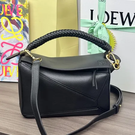 ロエベ ショルダーバッグ