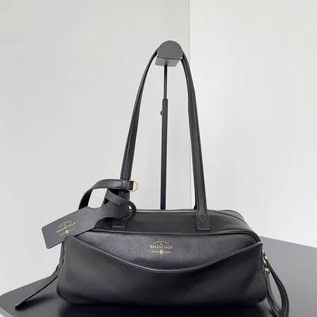 ジバンシィ ショルダーバッグ