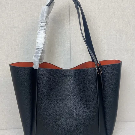 コーチ ハンドバッグ