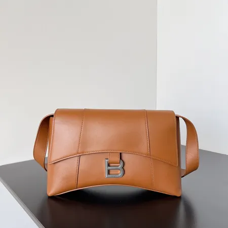 バレンシアガ ショルダーバッグ