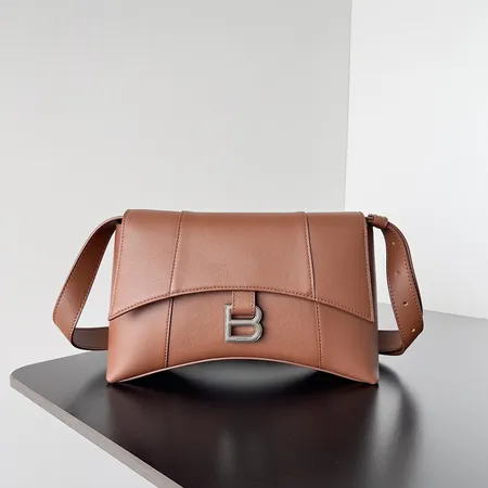 バレンシアガ ショルダーバッグ