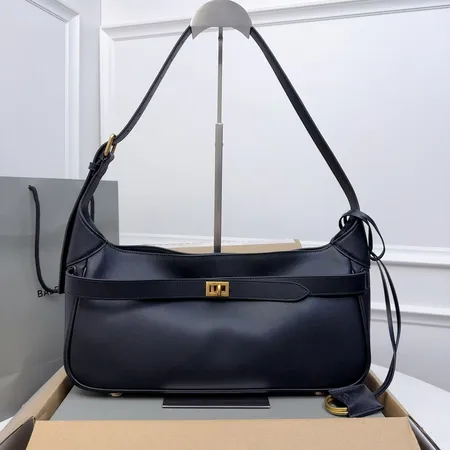 バレンシアガ ショルダーバッグ