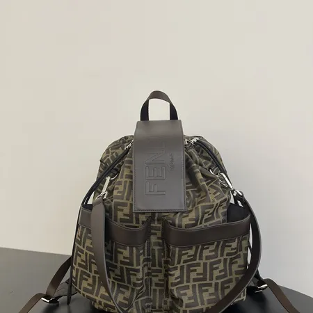 フェンディ リュックサック