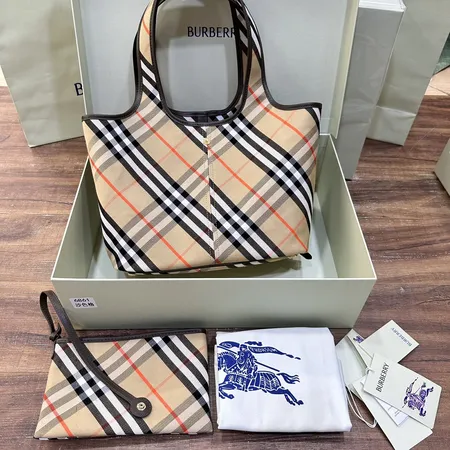 バーバリー ス ハンドバッグ