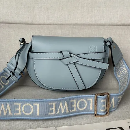 セリーヌ ショルダーバッグ