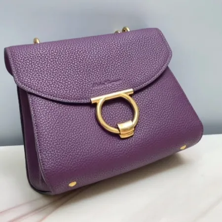 フェラガモ ハンドバッグ