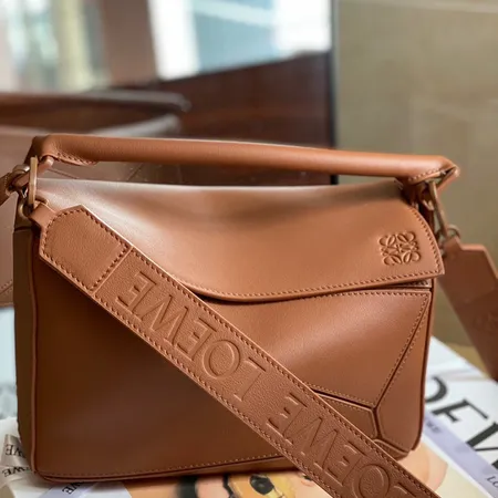 ロエベ ハンドバッグ