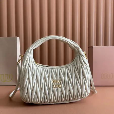 ミュウミュウ ハンドバッグ