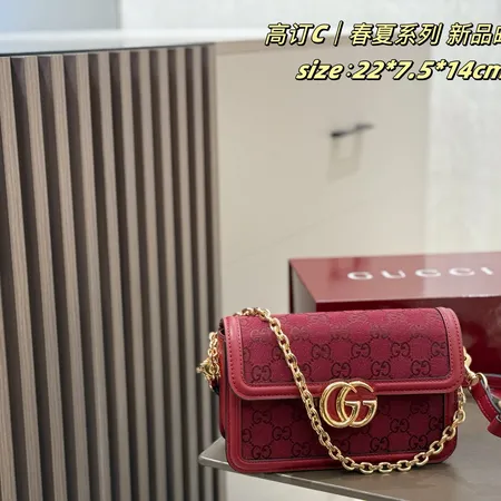 グッチ ショルダーバッグ