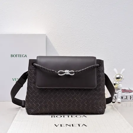 ボッテガ ヴェネタ ショルダーバッグ