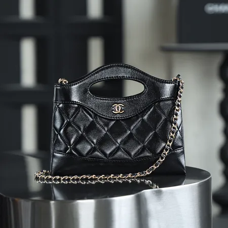 シャネル ショルダーバッグ