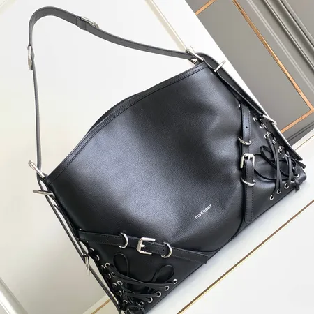 ジバンシィ ハンドバッグ