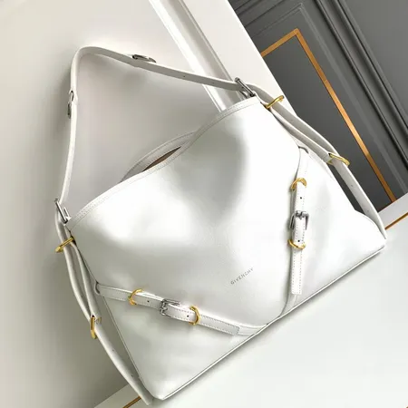 ジバンシィ ハンドバッグ