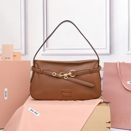 ヴァレンティノ ショルダーバッグ