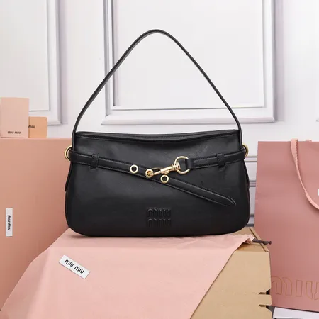 ヴァレンティノ ショルダーバッグ