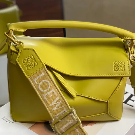 ロエベ ハンドバッグ