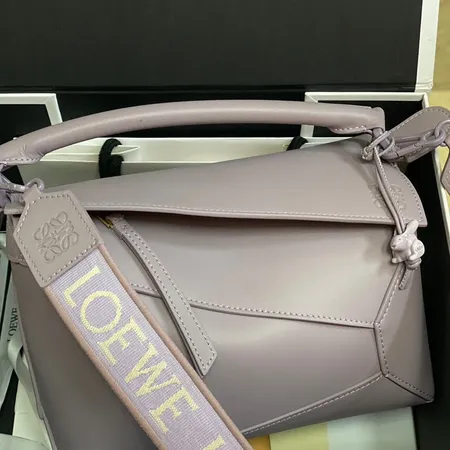 ロエベ ハンドバッグ