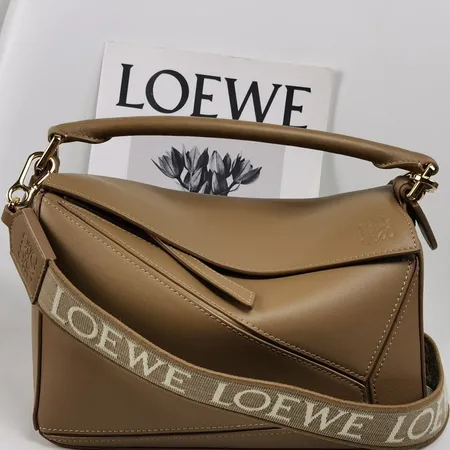 ロエベ ハンドバッグ