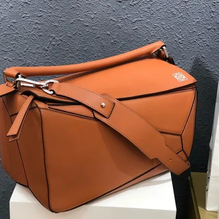 ロエベ ハンドバッグ