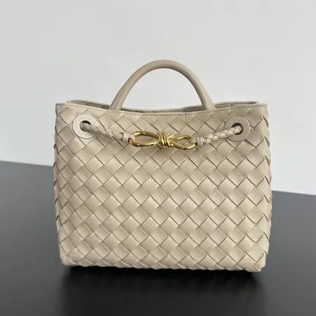 ボッテガ ヴェネタ ショルダーバッグ