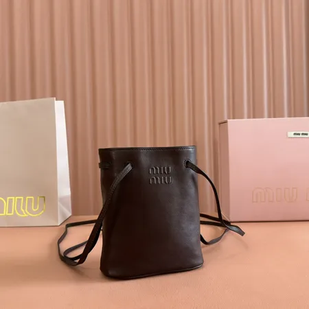 ヴァレンティノ ショルダーバッグ