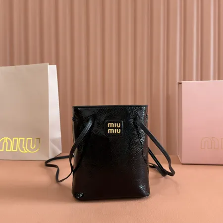 ミュウミュウ ショルダーバッグ