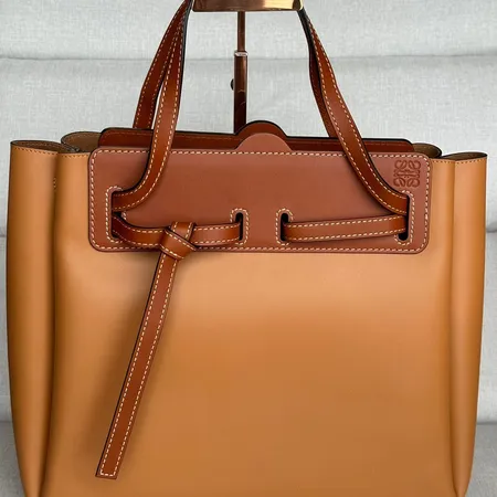 ロエベ ハンドバッグ