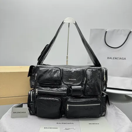 イブサンローラン ショルダーバッグ