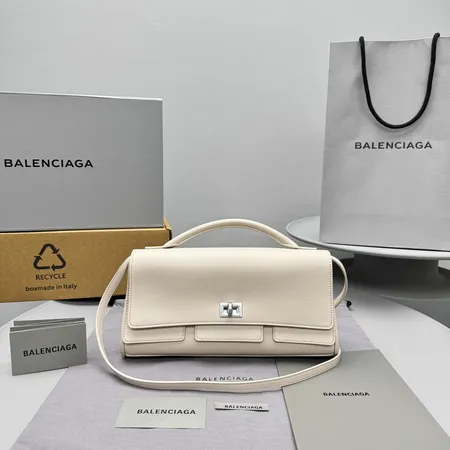 イブサンローラン ショルダーバッグ