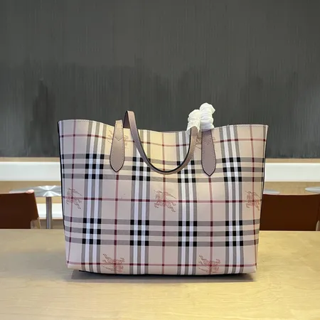 バーバリー ス ハンドバッグ