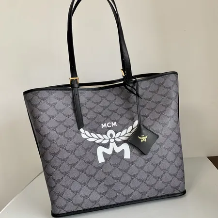 エムシーエム ハンドバッグ