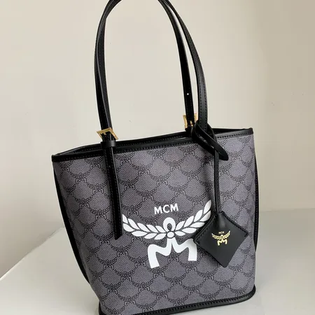 エムシーエム ハンドバッグ