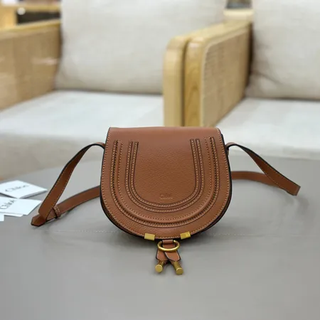 クロエ ショルダーバッグ