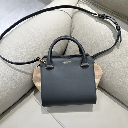 バーバリー ス ハンドバッグ