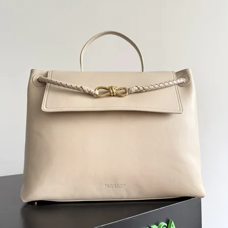 ボッテガ ヴェネタ ハンドバッグ