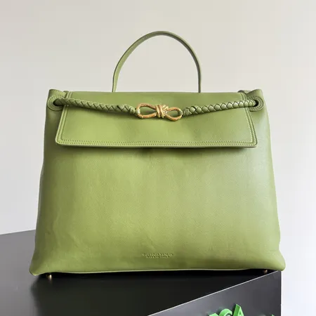 ボッテガ ヴェネタ ハンドバッグ