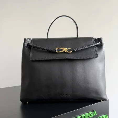 ボッテガ ヴェネタ ハンドバッグ