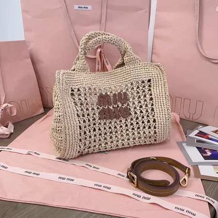 ミュウミュウ ハンドバッグ