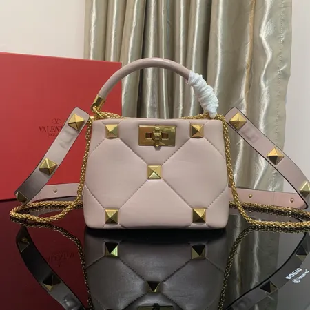 ヴァレンティノ ハンドバッグ