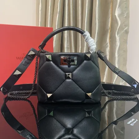 ヴァレンティノ ハンドバッグ