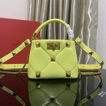 ヴァレンティノ ハンドバッグ