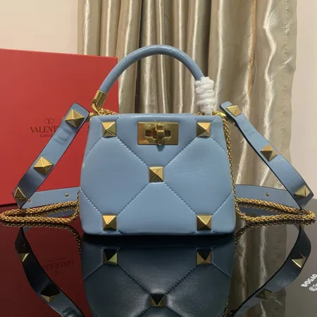ヴァレンティノ ハンドバッグ