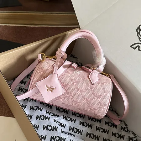 エムシーエム ショルダーバッグ