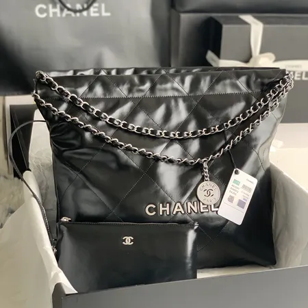 シャネル ショルダーバッグ