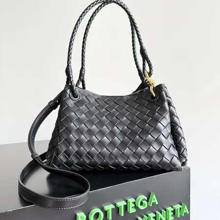 クロエ ハンドバッグ