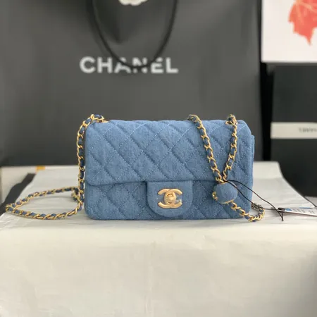 シャネル ショルダーバッグ