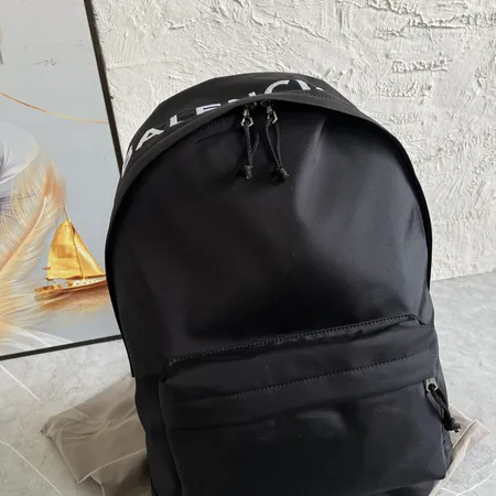 バレンシアガ リュックサック