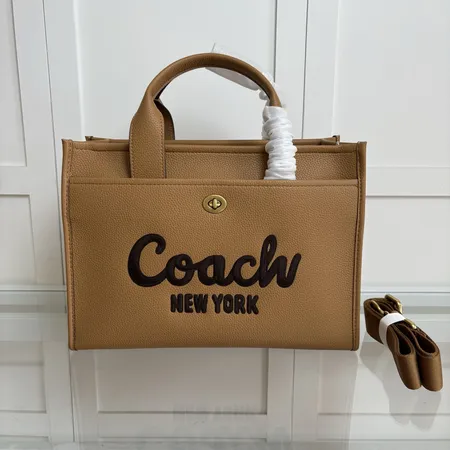 コーチ ハンドバッグ