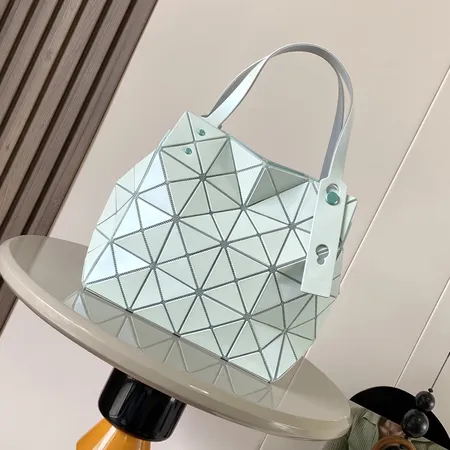 イッセイ ミヤケ ハンドバッグ