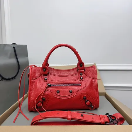 バレンシアガ ショルダーバッグ